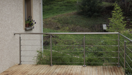 Stainless steel railing with round cables 6