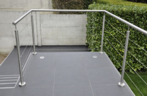 Stainless steel railing with round cables 6