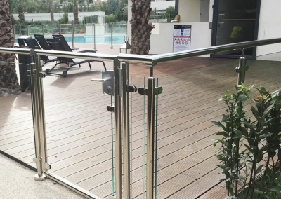 Kit barrière piscine tube rond.