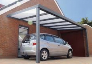 ANSLUTANDE CARPORT