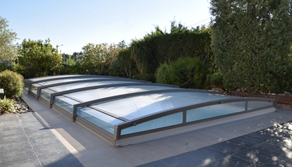 Azenco Neo 30 telescopic pool enclosure