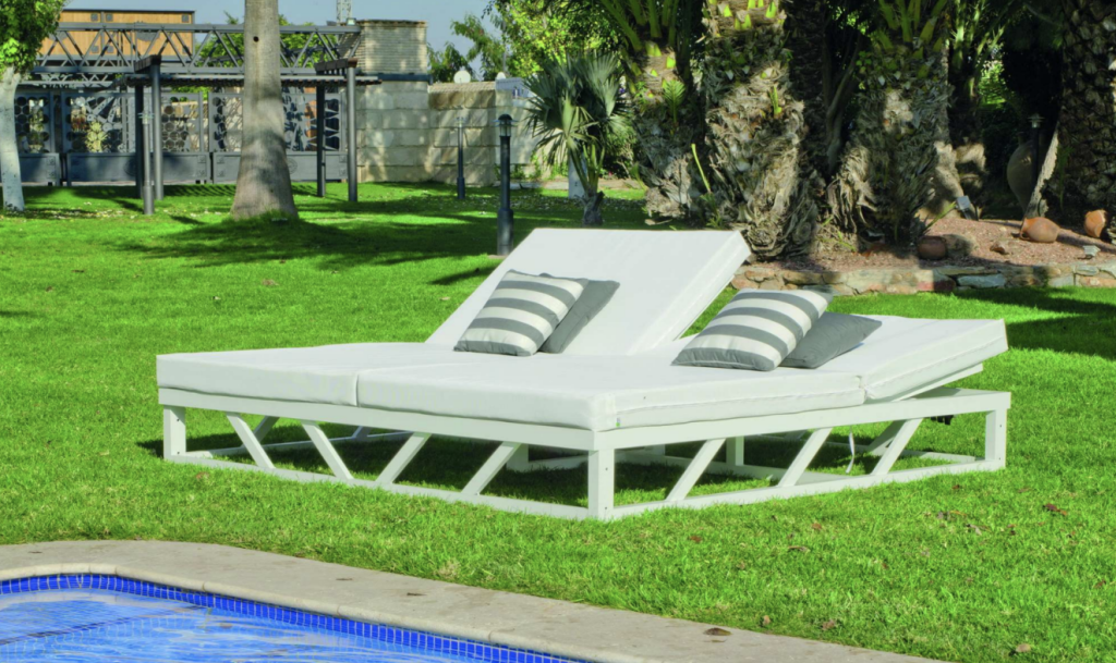 Balinees tuinbed FILIPINAS-210-D WHITE afwerking WHITE DRALON stoffen voor 2 plaatsen