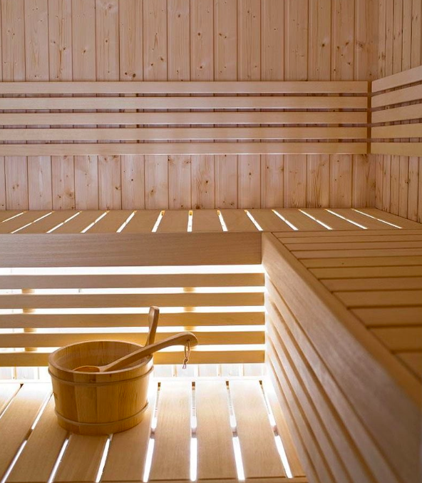 Sauna Traditionnel Variante Harvia poêle électrique The Wall