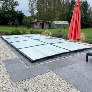 Abri de piscine plat coulissant sur mesure